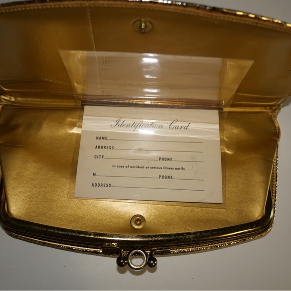 Leather wallet - Picture 6 of 7